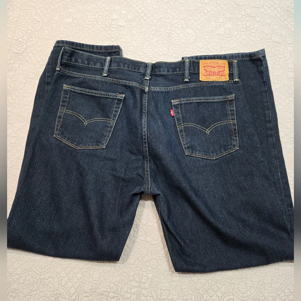 Levis these relaxed